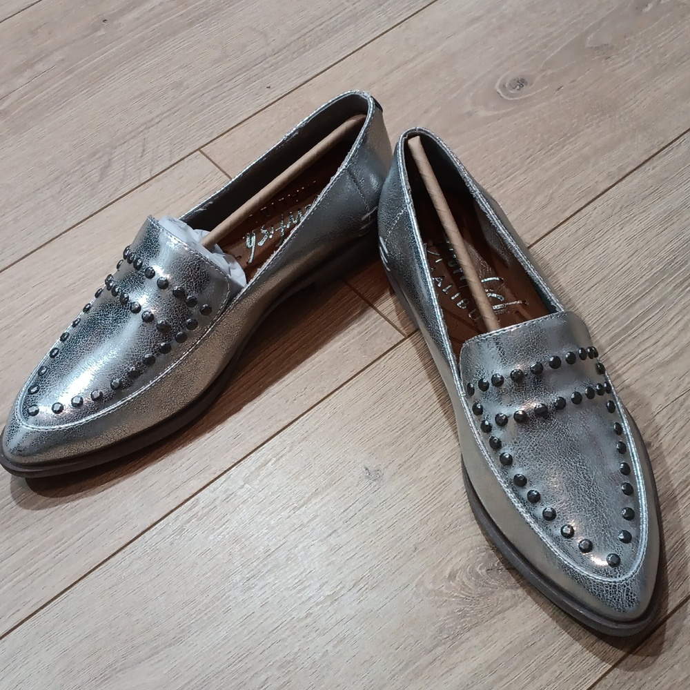 Blowfish Malibu Silver Metallic Studded Loafers, Ladies Dress Shoes Size 7M - Picture 8 of 16
